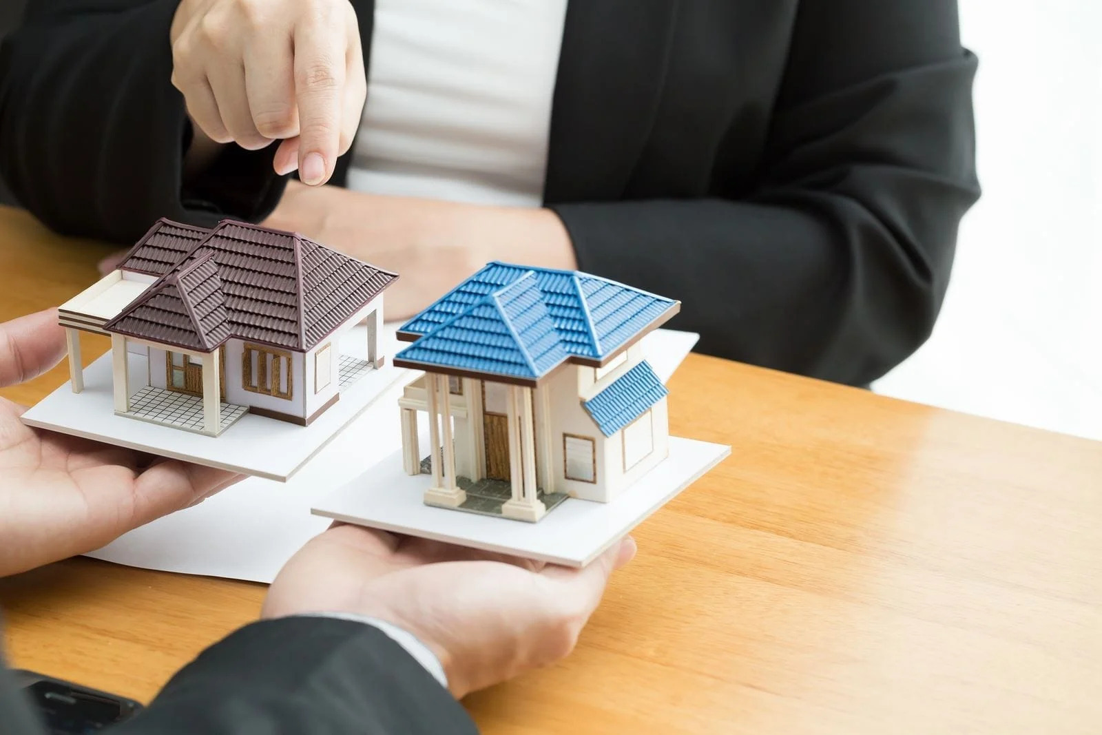 Avoid These Mistakes While Buying Property in Delhi - Investor Lane